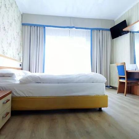 Sole - Limone Hotel 3*