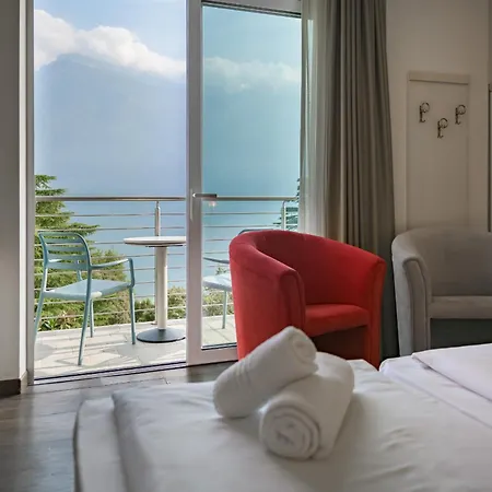 Hotel Sogno Del Benaco