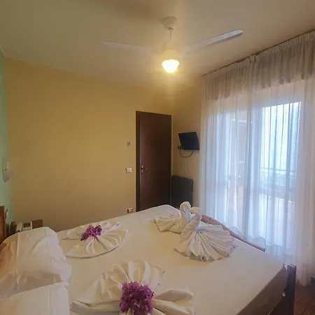 Hotel Maxi 3*