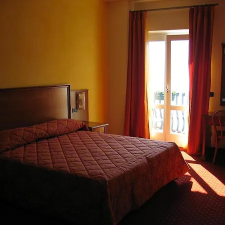 Hotel Ristorante Montebaldo Limone sul Garda