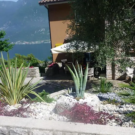 Maxi Limone sul Garda