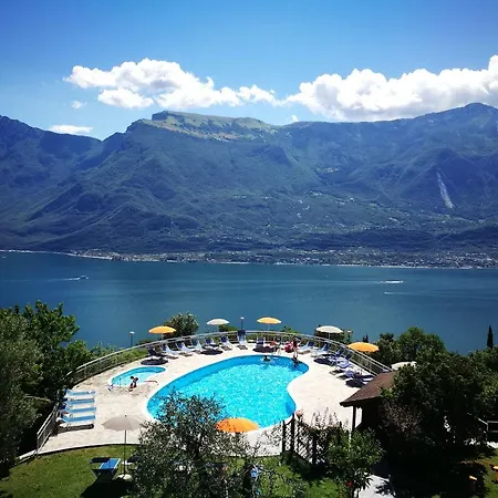 Maxi Hotel 3*