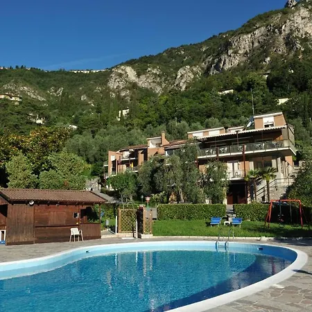 Maxi 3* Limone sul Garda