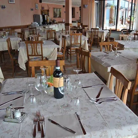 Hotel Castell - Montagnoli Group