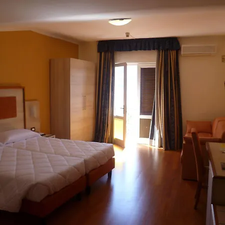 Castell - Montagnoli Group Limone sul Garda