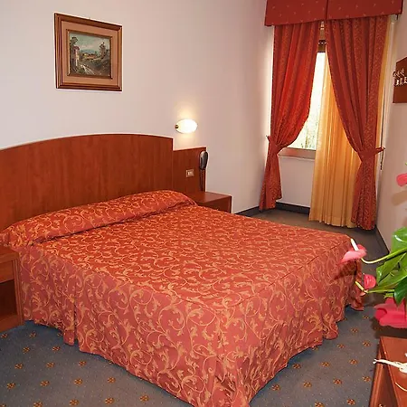 Hotel Garden 3*