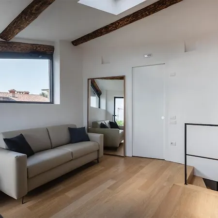 Maison Du Apartment