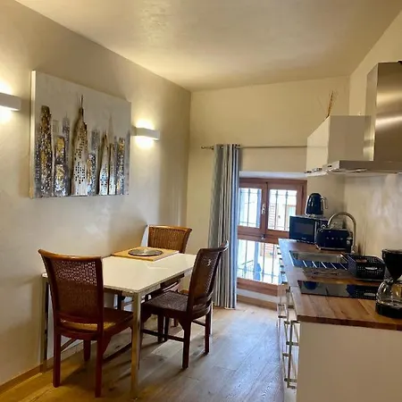 Acomodação com café da manhã  Casa L'andrunel Limone sul Garda