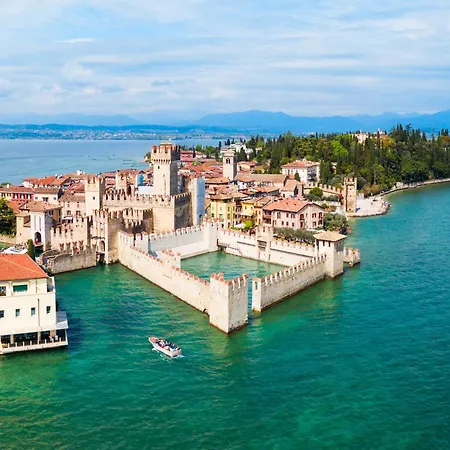 Relais Nanzello Garda Living 1 And 2 Limone sul Garda