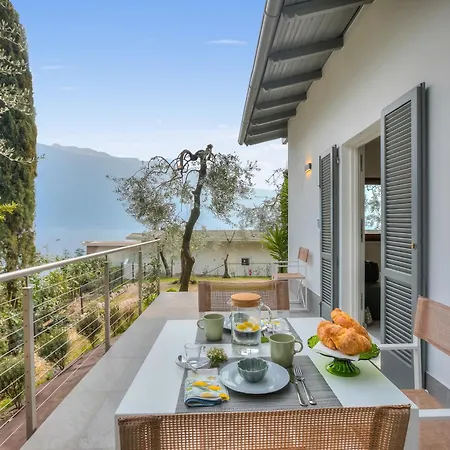 Relais Nanzello Garda Living 1 And 2 Holiday home Limone sul Garda