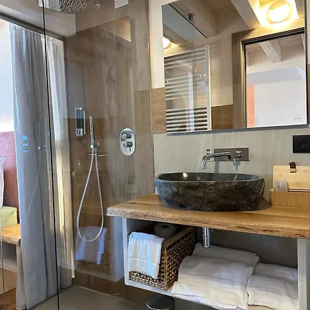 Aparthotel Al Castello Dei Limoni *