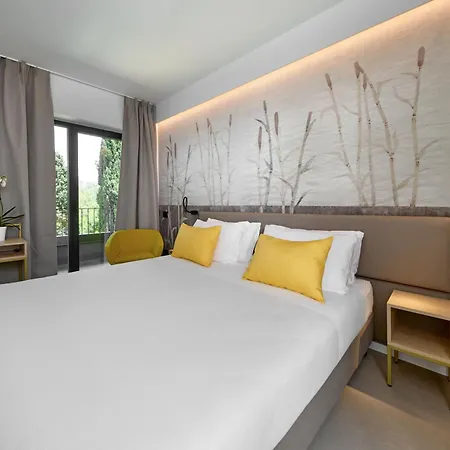 Royal Village Hotel