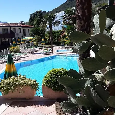 Clivia Apartment Limone sul Garda