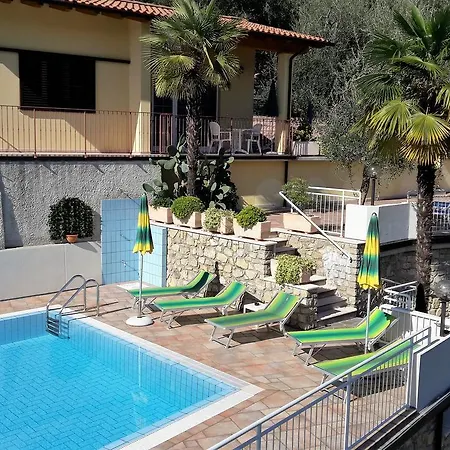 Apartment Clivia *