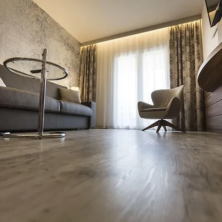 Du Hotel
