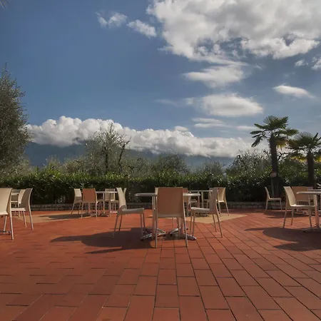 Hotel Royal Village Limone sul Garda