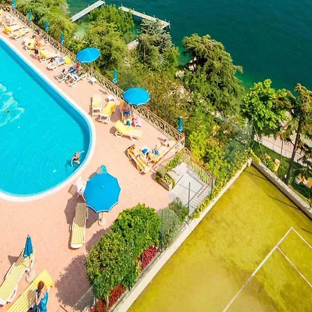 Eala My Lakeside Dream - Adults Friendly Hotel