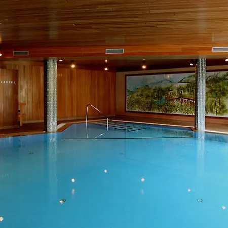 Royal Village Hotel 4*