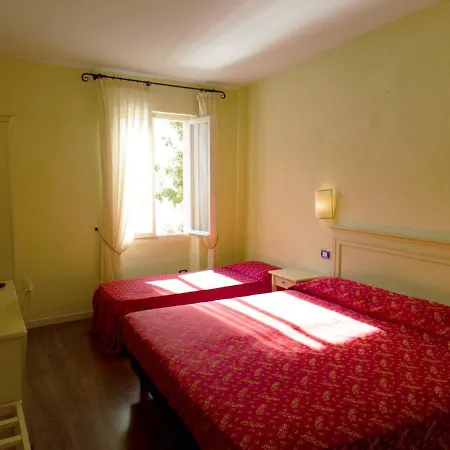 Hotel Romantica 3*