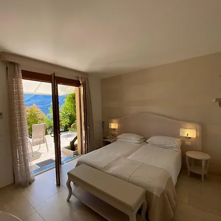Riviera 3*