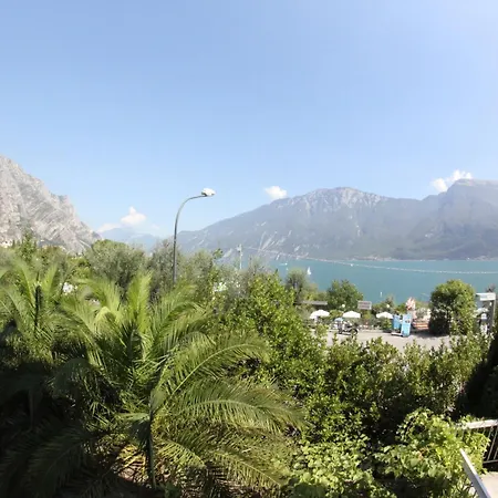Riviera Hotel 3*