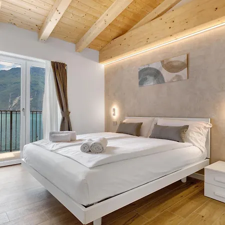 Jacky's Apartamento Limone sul Garda