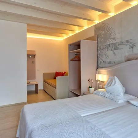 Riviera Hotel 3*